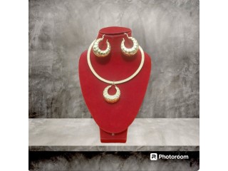 Gold earrings and necklace