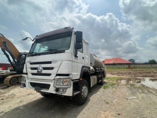 Tile Boiler with Sprayer Tank HOWO