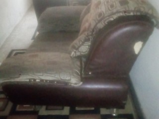 single-seater-fairly-used-chair-for-sale