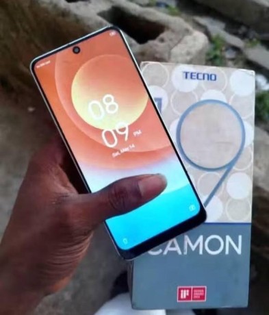 camon-19-big-0