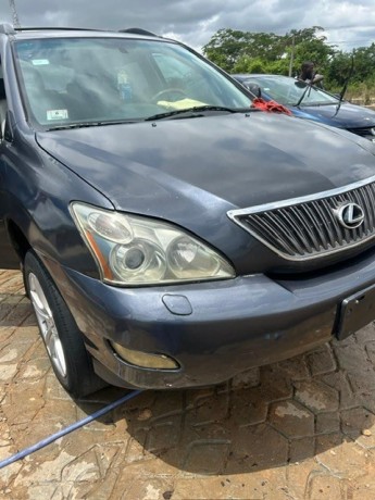 clean-tok-standard-used-lexus-330rx-for-sale-big-3
