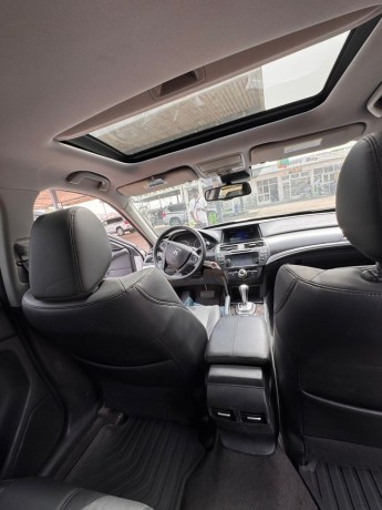 2015-honda-crosstour-big-4