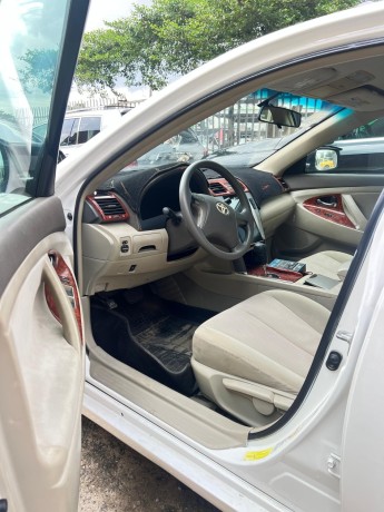 toyota-camry-2009-big-0