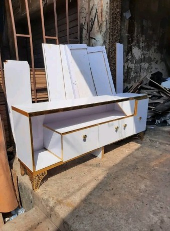 television-stand-big-0