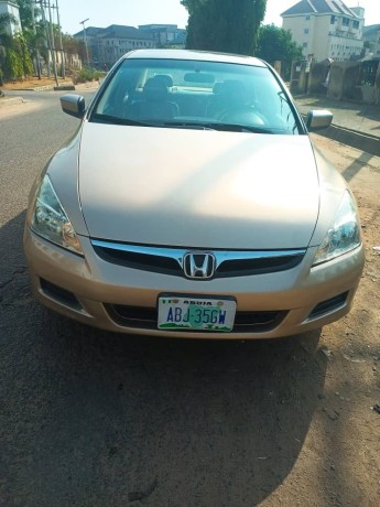neatly-used-honda-accord-2006-model-big-0
