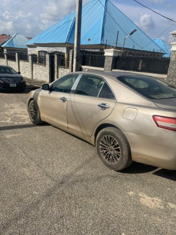 toyota-camry-big-0