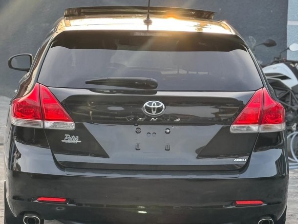 2010-toyota-venza-full-option-awd-for-sale-big-2