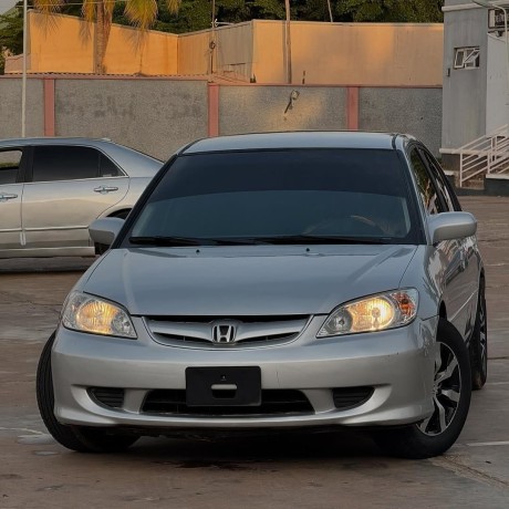 extremely-clean-honda-civic-banker-2005-automatic-transmission-for-sale-big-3