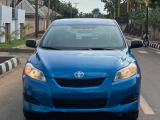 clean-toyota-matrix-working-perfectly-well-just-to-buy-and-drive
