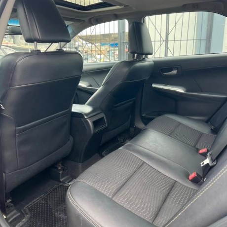 2013-se-toyota-camry-for-sale-big-3