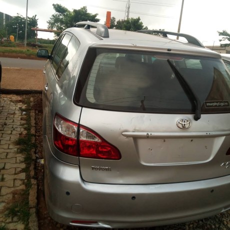toyota-versa-big-0