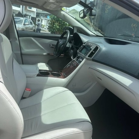 foreign-used-2011-toyota-venza-awd-for-sale-big-1
