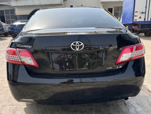 toyota-camry-big-2