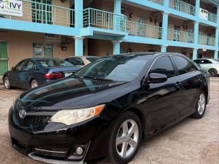 toyota-camry-se-2013