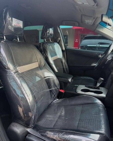 toyota-camry-se-2013-big-1