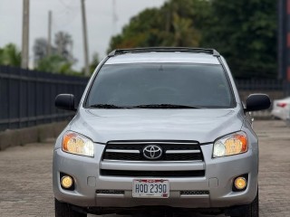 toyota-rav4-foreign-used-working-perfectly-well-just-to-buy-and-drive