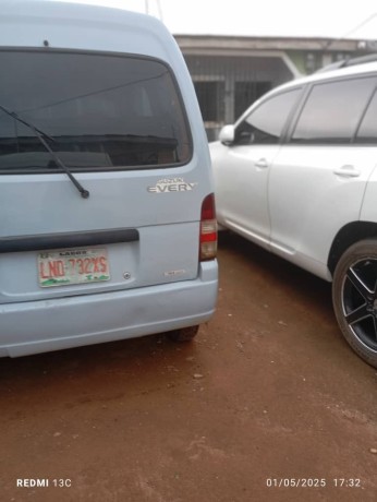 suzuki-every-2010-minibus-big-0