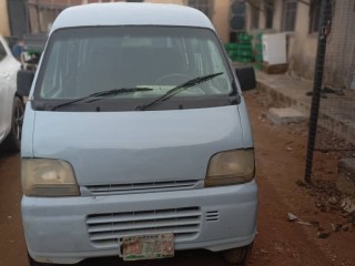 a-clean-2010-suzuki-every-minibus